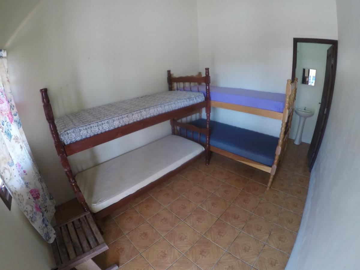 Suites Praia Da Ferrugem Гаропаба Екстериор снимка