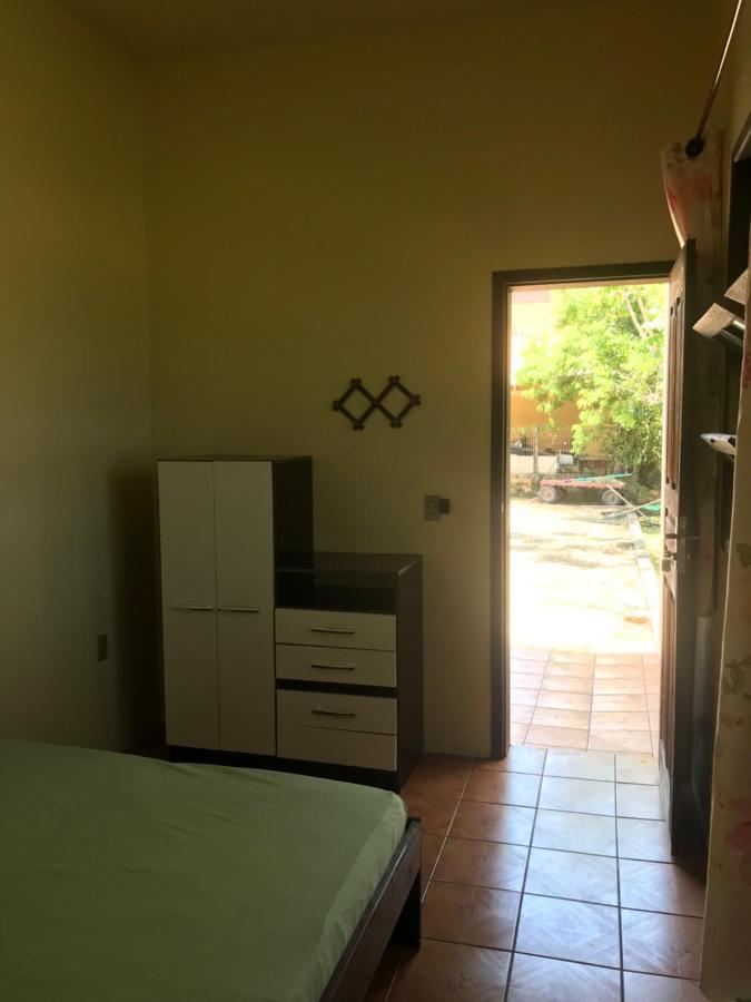 Suites Praia Da Ferrugem Гаропаба Екстериор снимка